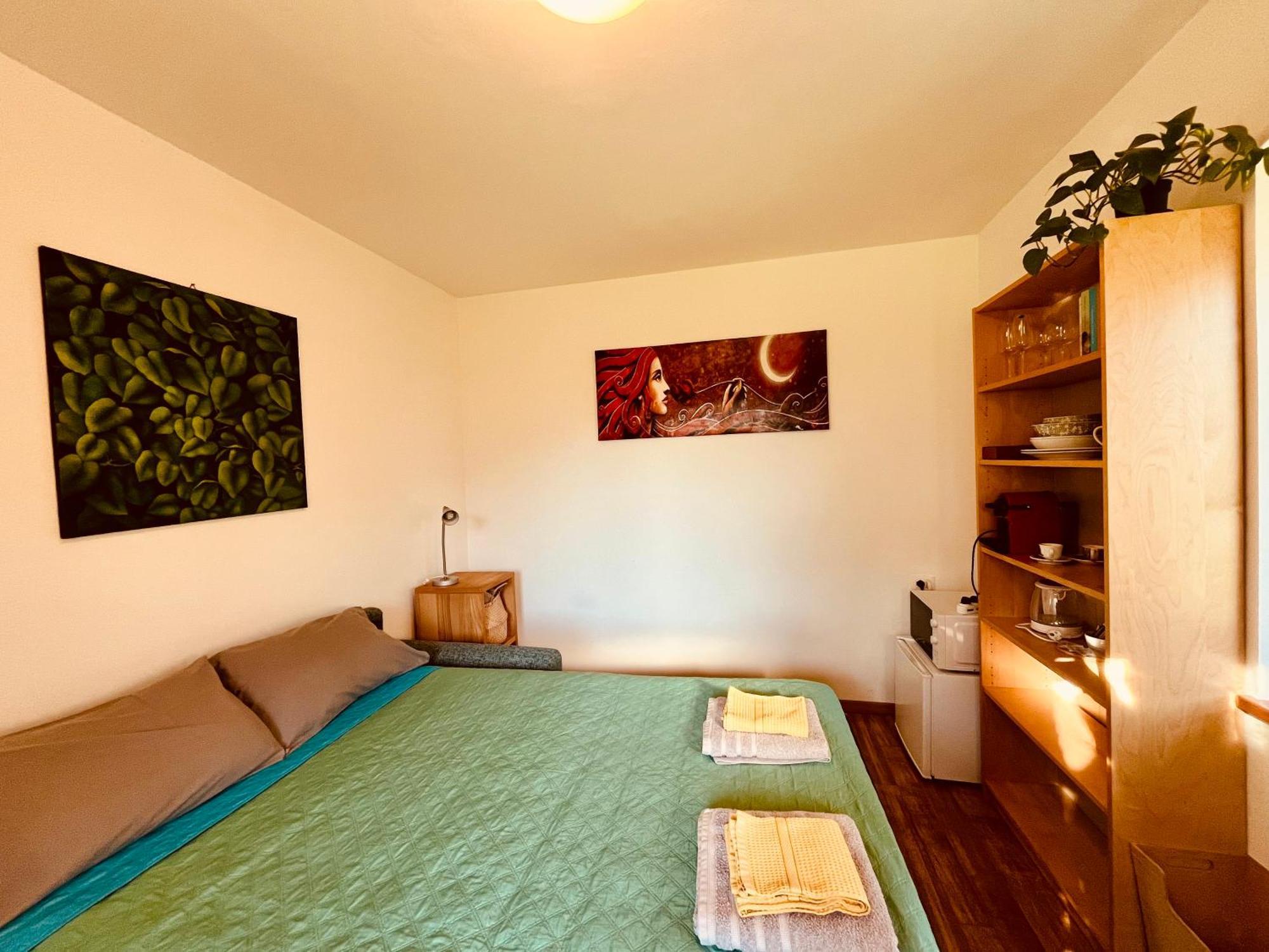 Salvadori Apartment *
